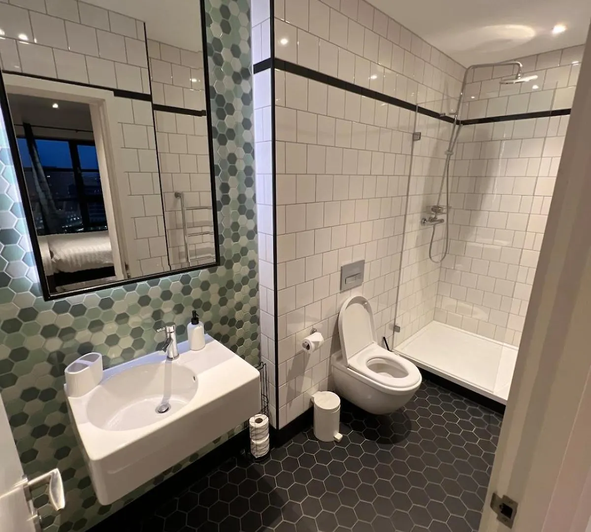 Modern Two Bedroom Apartment London